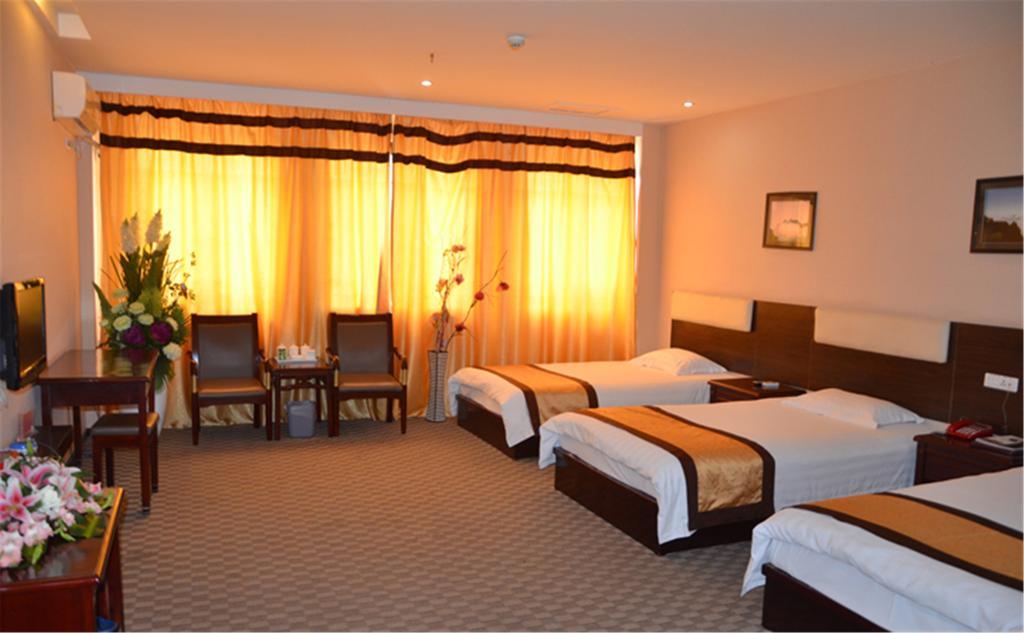 Wudangshan Yinjie Holiday Hotel Danjiangkou Exterior photo